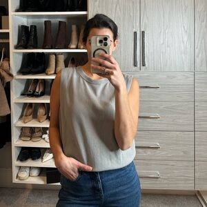 Banana Republic sleeveless sweater top